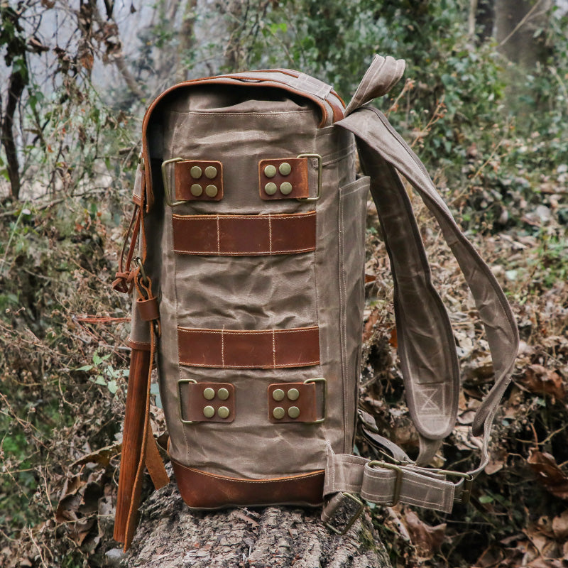 Retro Outdoor Rucksack aus gewachstem Canvas – Bild 5 | LuxeStyle