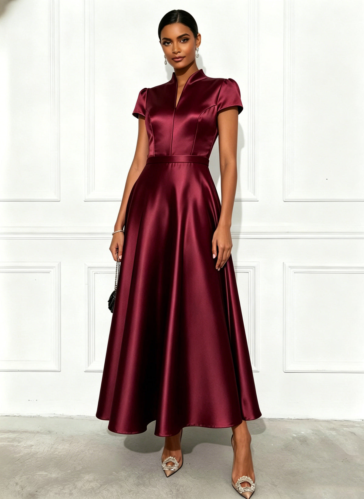 Elegantes Satin-Strickkleid mit weitem Saum – Bild 4 | LuxeStyle