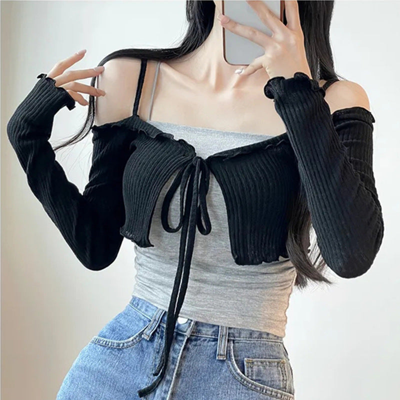 Off-Shoulder Longsleeve mit Schnürung