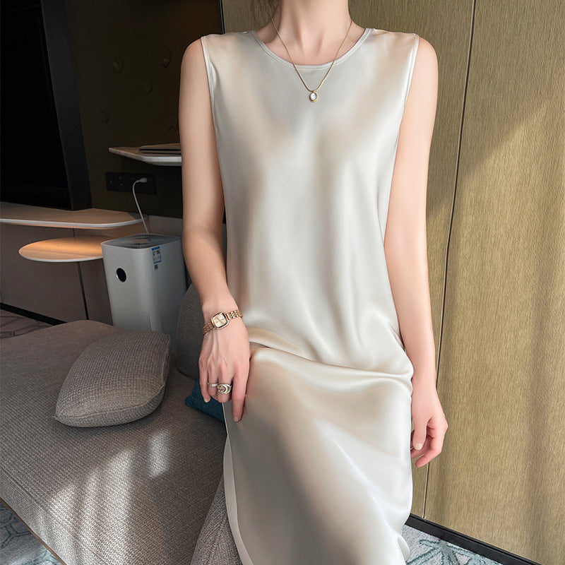 Elegantes ärmelloses Midikleid