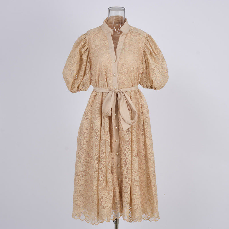 Oversized Wickelkleid mit Stickerei – Bild 6 | LuxeStyle