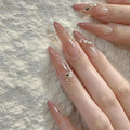 Handgemachte Nageltipps