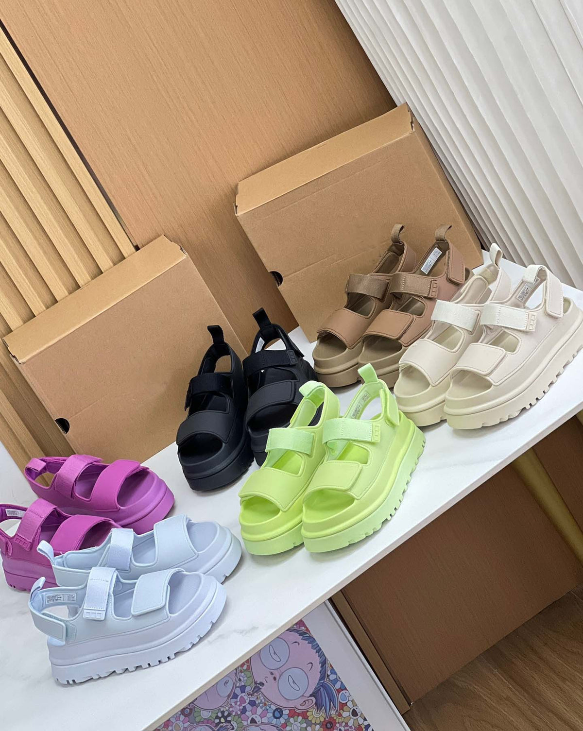 Bequeme Velcro Sandalen mit dicker Sohle – Bild 19 | LuxeStyle