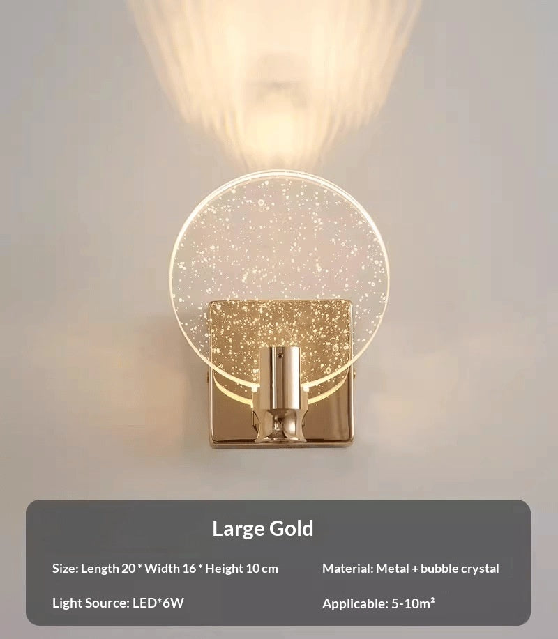 Goldene Wandlichtleiste TV‑Raum – Bild 5 | LuxeStyle