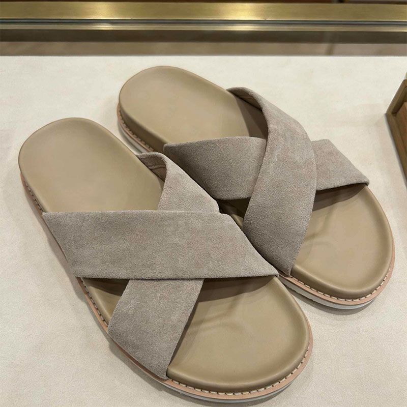 Freizeit-Slipper aus Veloursleder