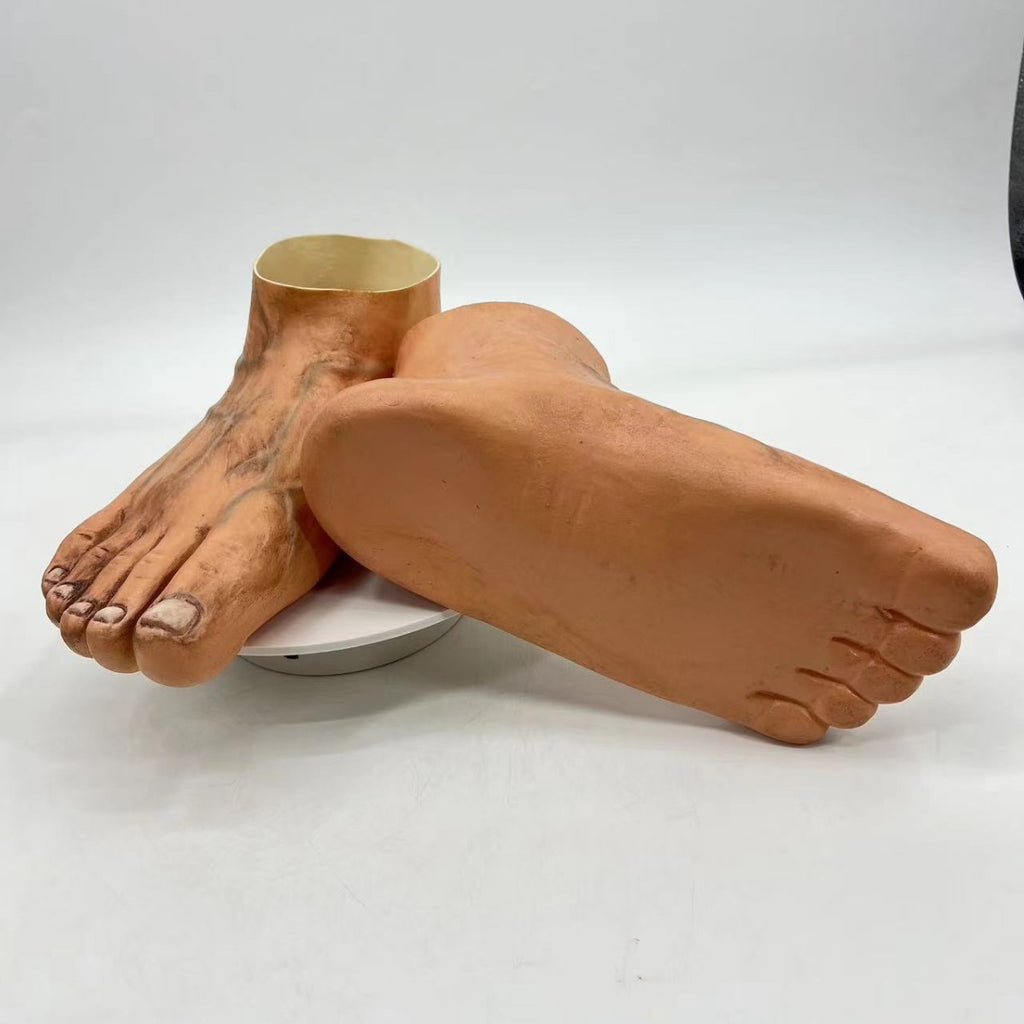 Caveman-Finken aus Latex – Bild 3 | LuxeStyle