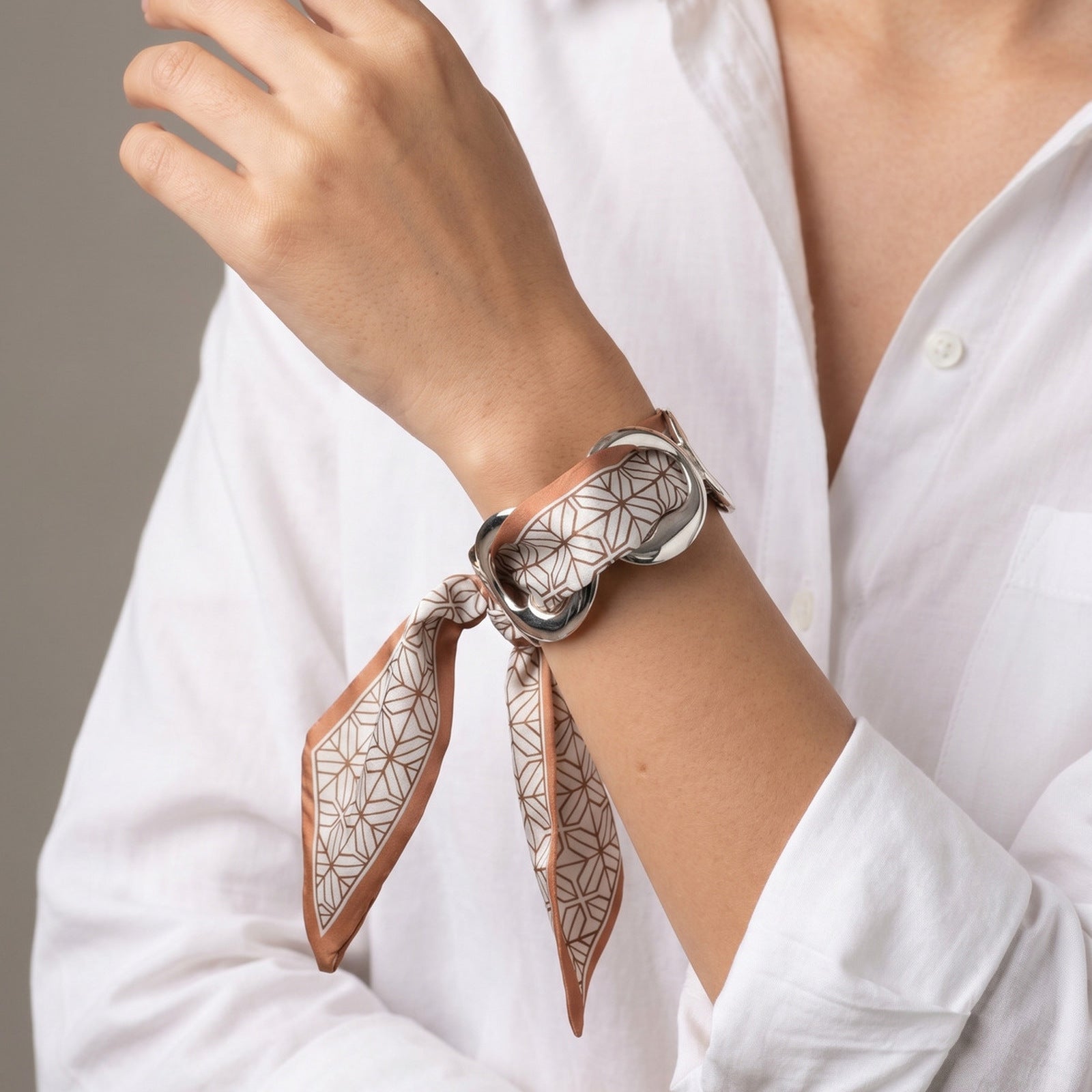 Nordisches Armband mit geometrischem Design