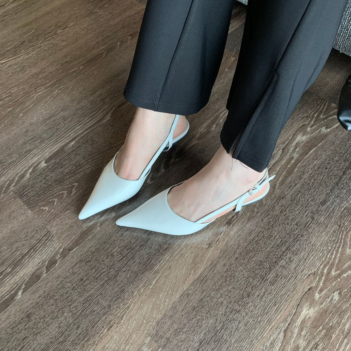 Stiletto-Sandalen mit spitzer Zehe – Bild 5 | LuxeStyle