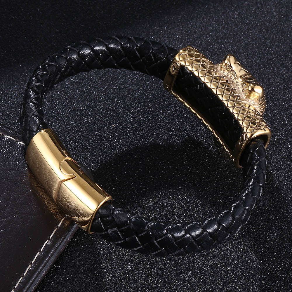 Schwarzes Lederarmband mit Wolf-Design – Bild 5 | LuxeStyle