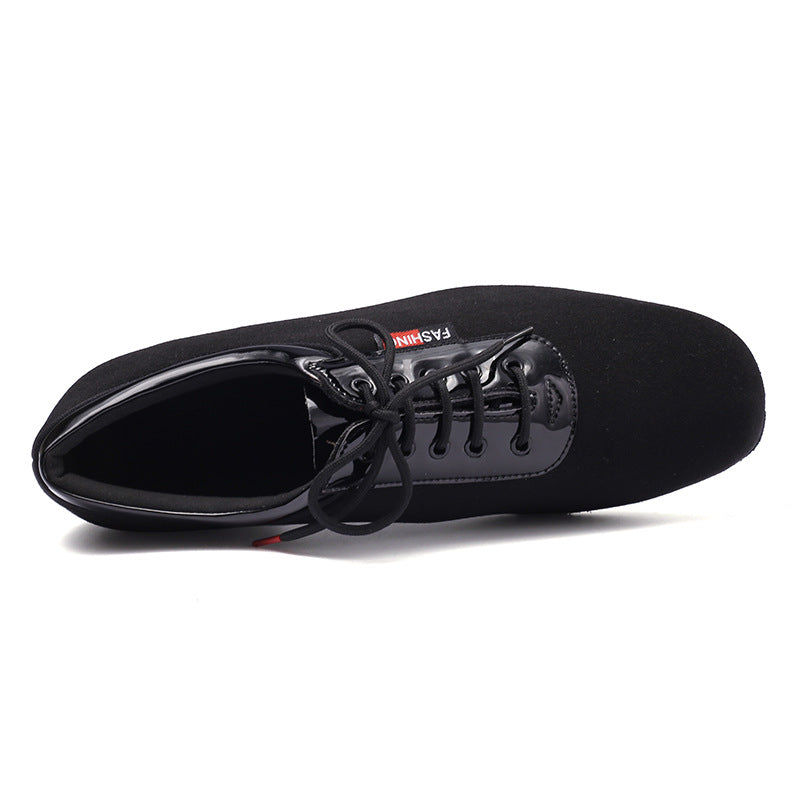 Moderne Tanzschuhe für Herren