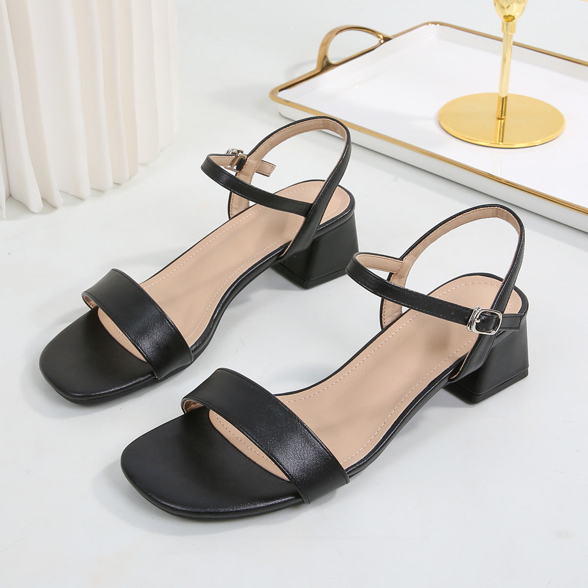 Riemchensandalen mit Chunky-Absatz