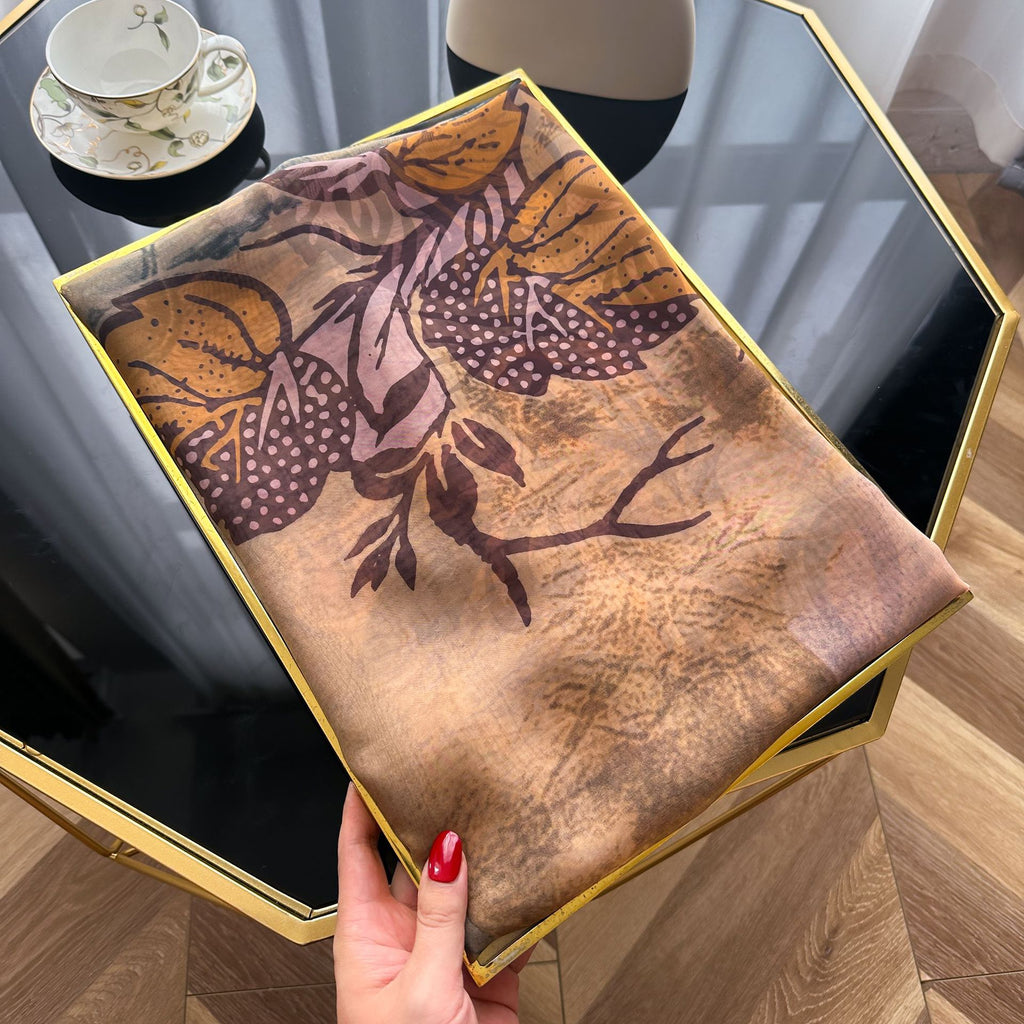 Seidenschal mit Druck und UV-Schutz – Bild 11 | LuxeStyle