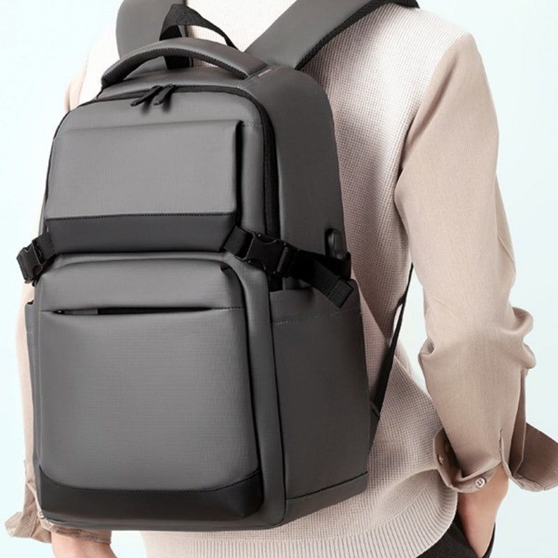 Grosszügiger Business-Rucksack aus PU-Leder – Bild 7 | LuxeStyle