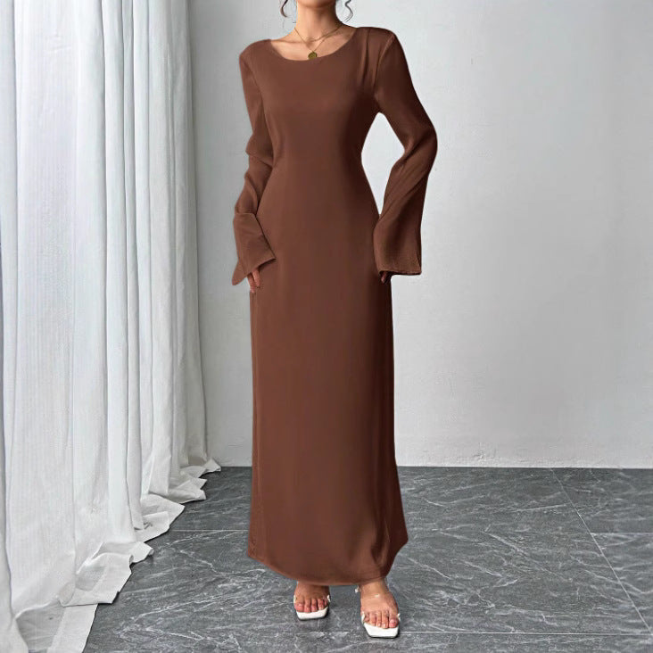 Elegantes Maxikleid mit ausgestellten Ärmeln