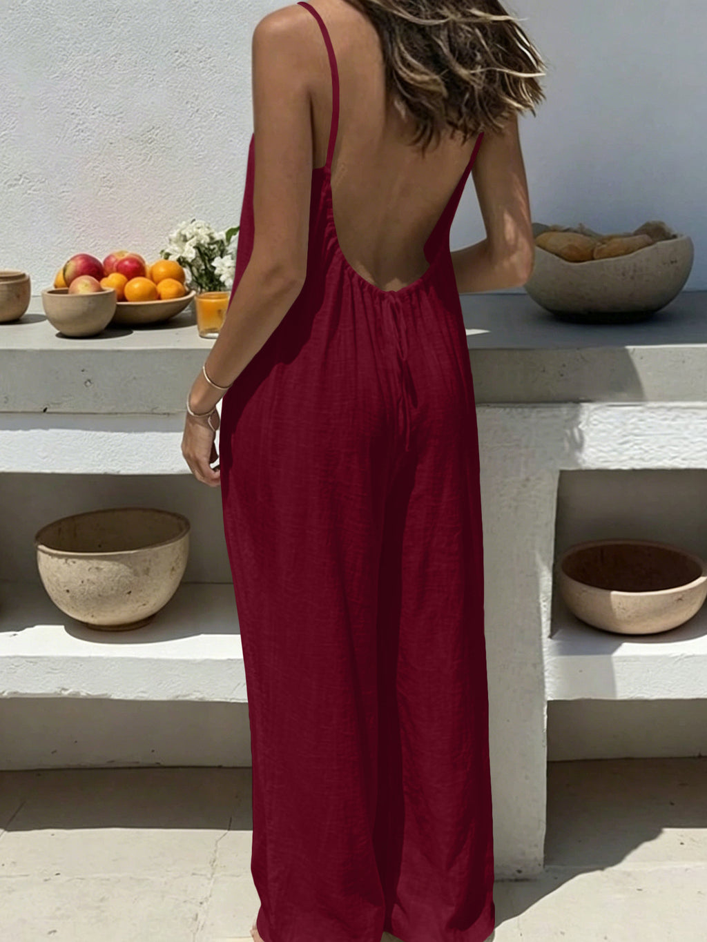 Ärmelloser Jumpsuit mit weitem Bein und Kordelzug