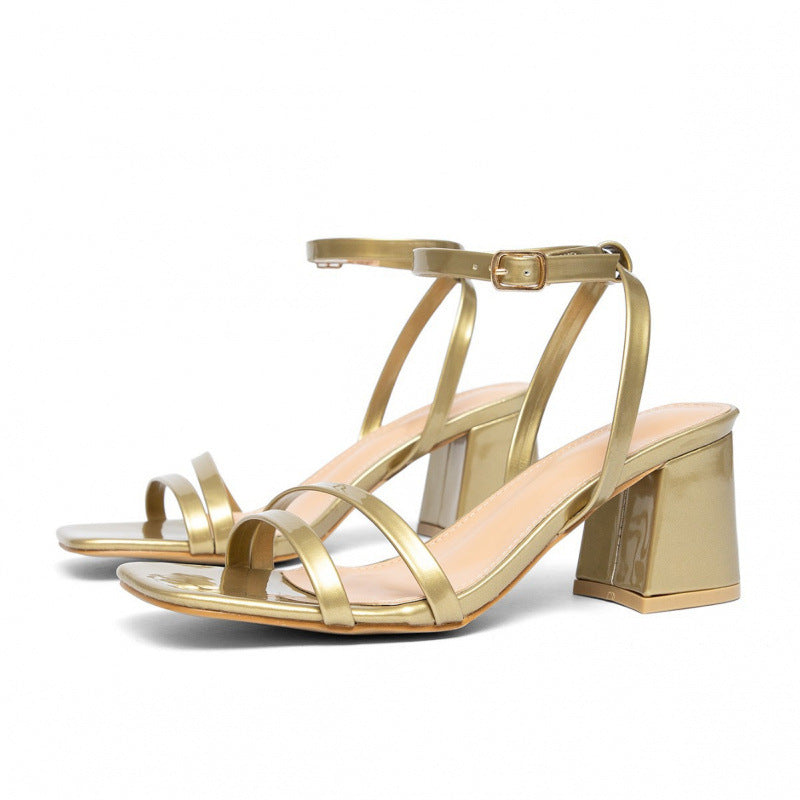 Chunky-heeled Schuhe mit Schnallenverschluss – Bild 7 | LuxeStyle