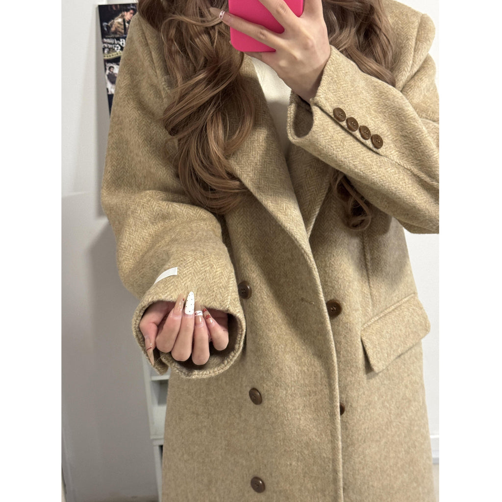 Eleganter Wollmantel im koreanischen Stil