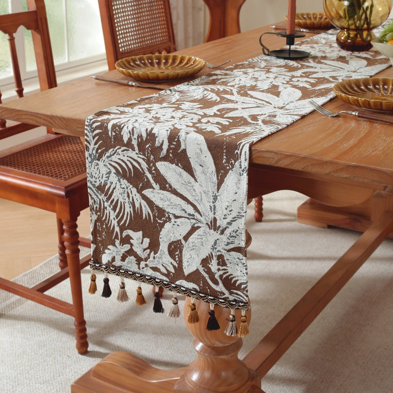Tischläufer mit Quasten und Jacquardmuster | LuxeStyle