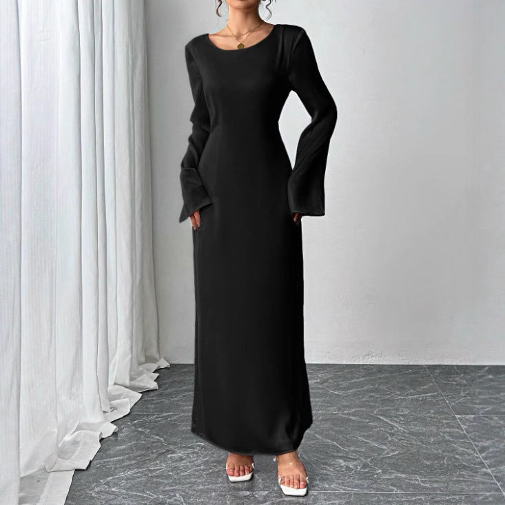 Elegantes Maxikleid mit ausgestellten Ärmeln