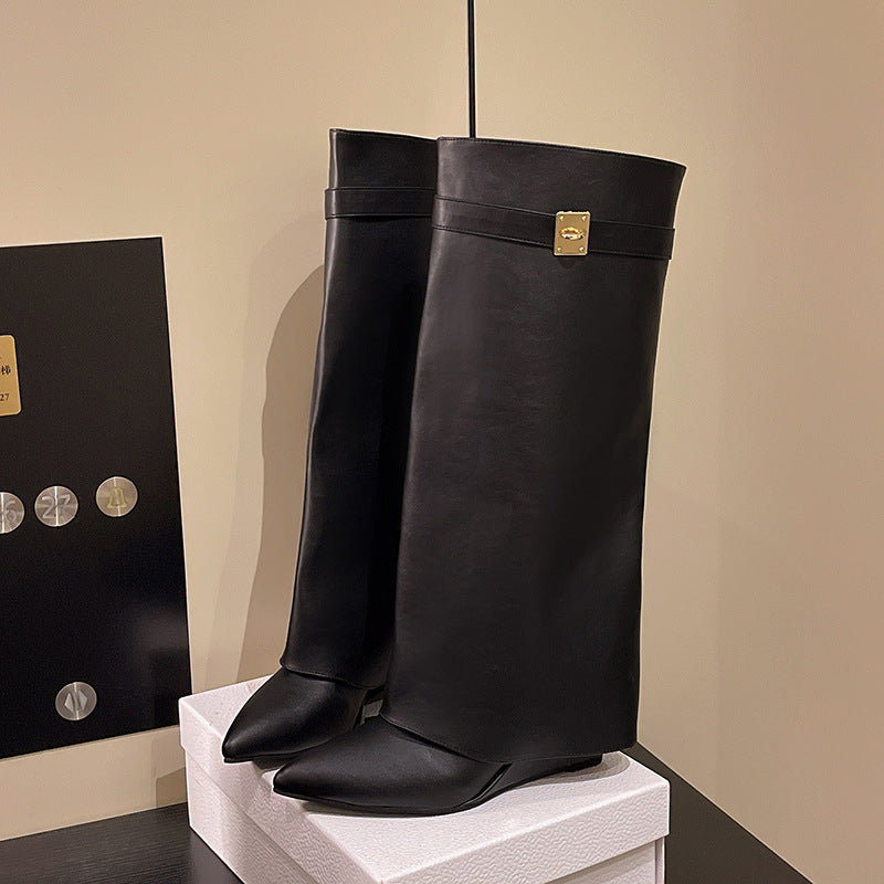 Chunky Mid-Calf Boots mit Schnalle