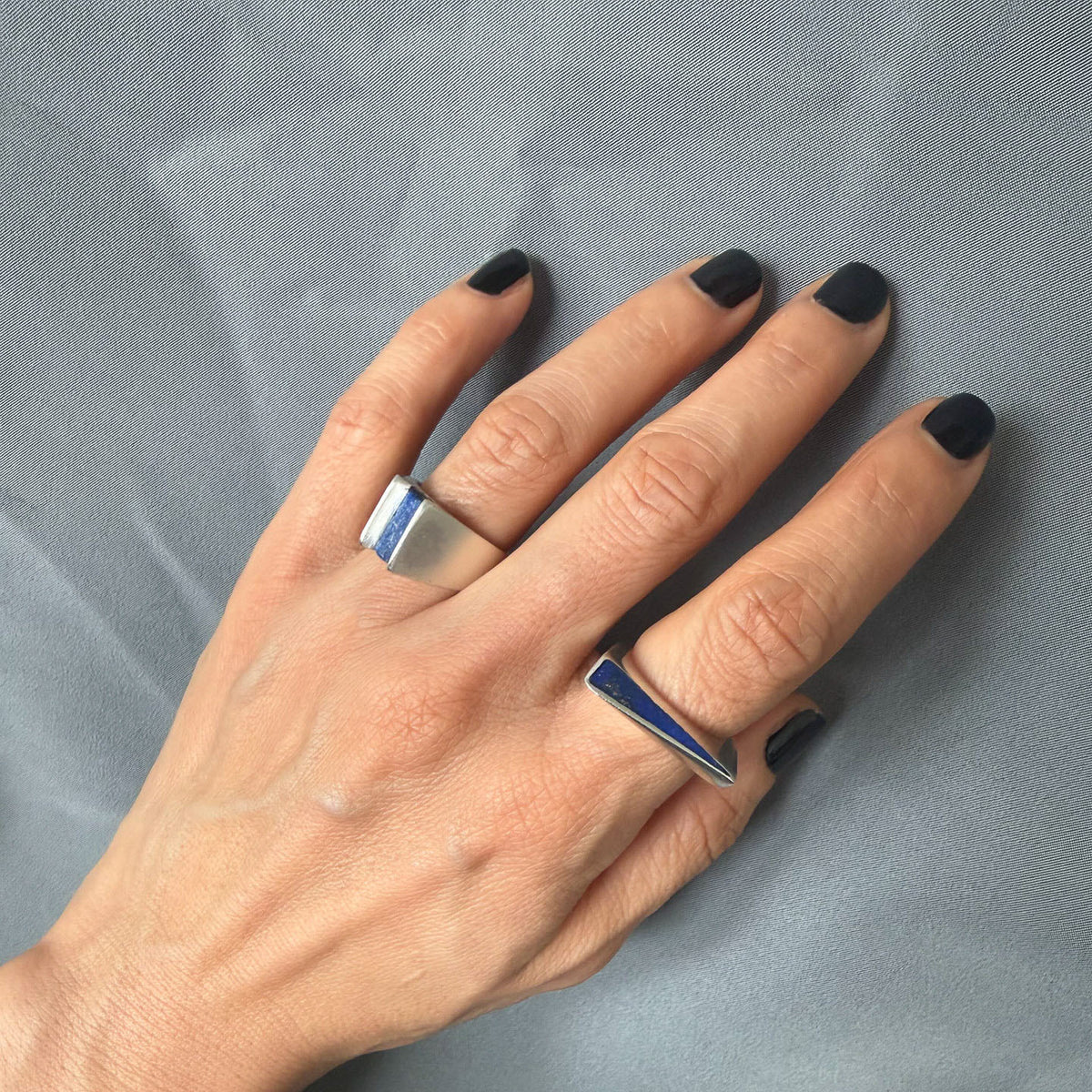 Stapelbarer Fingerring mit Edelstein-Inlay – Bild 4 | LuxeStyle