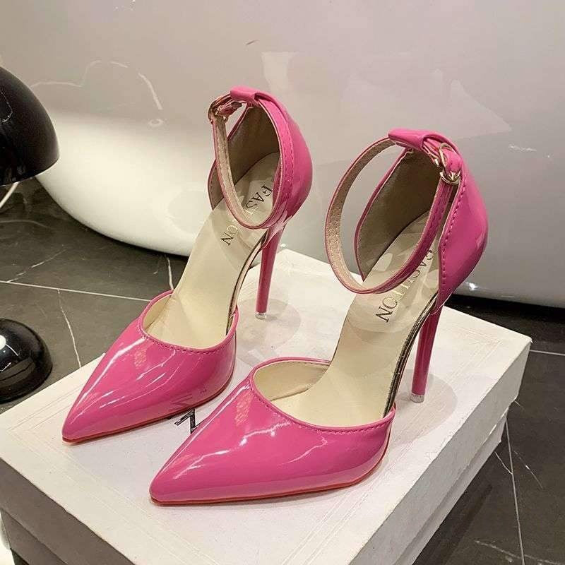 Spitze Stiletto-Sandalen mit Riemchen – Bild 8 | LuxeStyle