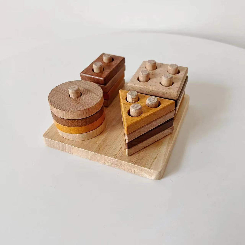 Holz-Steckspiel mit Säulen und Bausteinen – Bild 3 | LuxeStyle