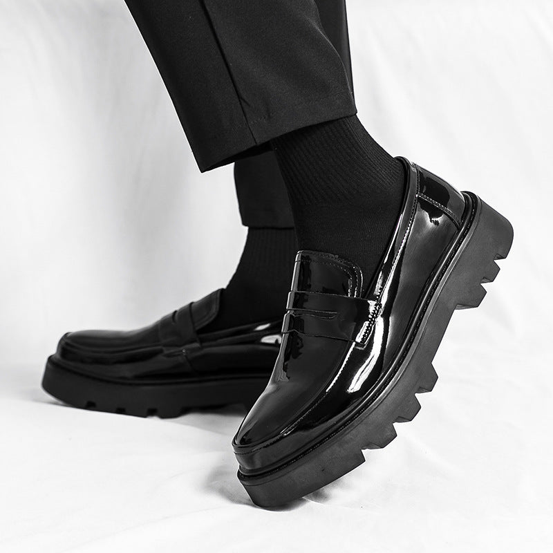Slipper-Loafer aus Mikrofaser, Schwarz Glänzend – Bild 2 | LuxeStyle
