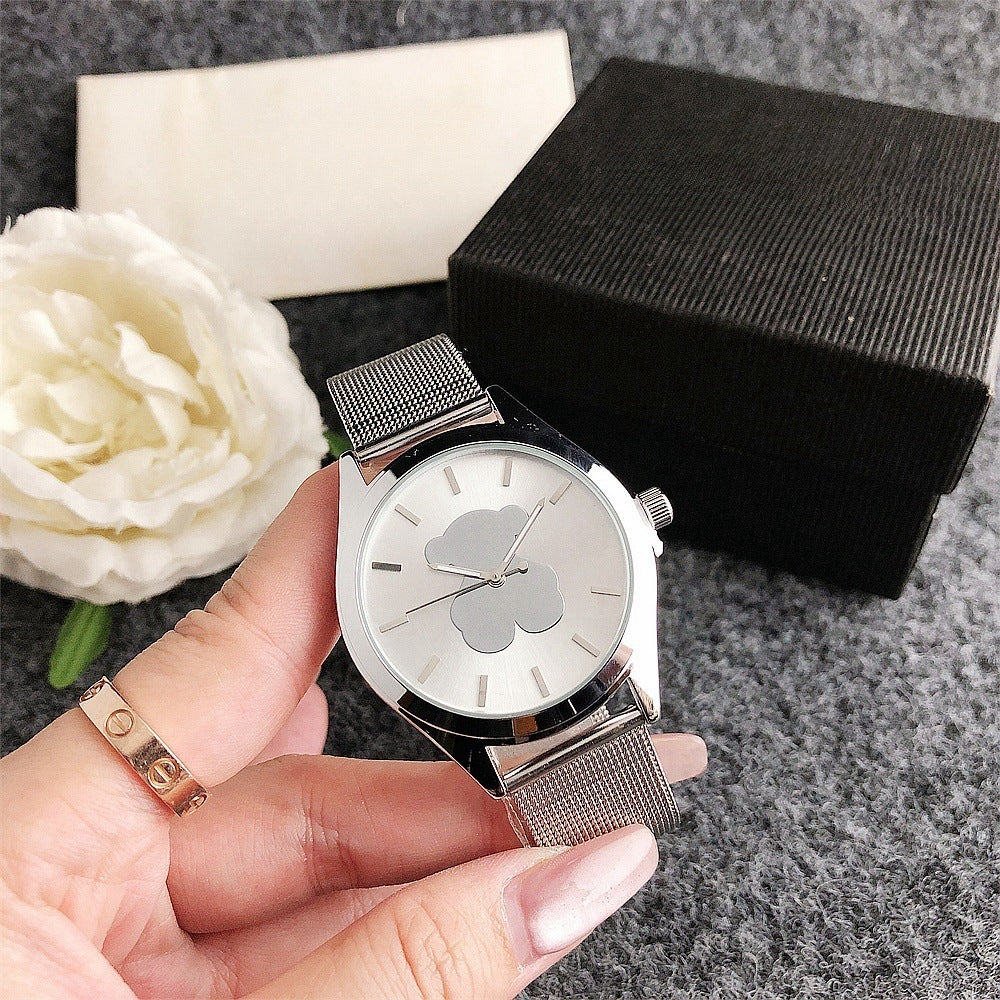 Simple Scale Bear Student's Watch – Bild 2 | LuxeStyle