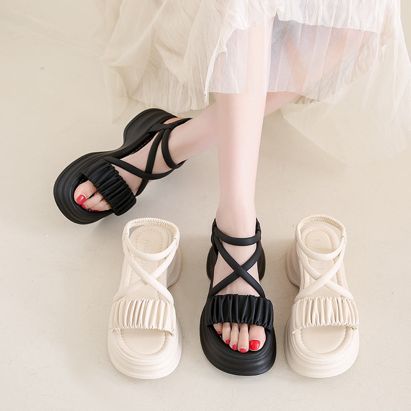 Plateau-Sandalen im römischen Stil – Bild 3 | LuxeStyle