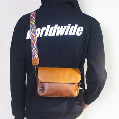 Crossbody Bag im Street Style – Bild 2 | LuxeStyle