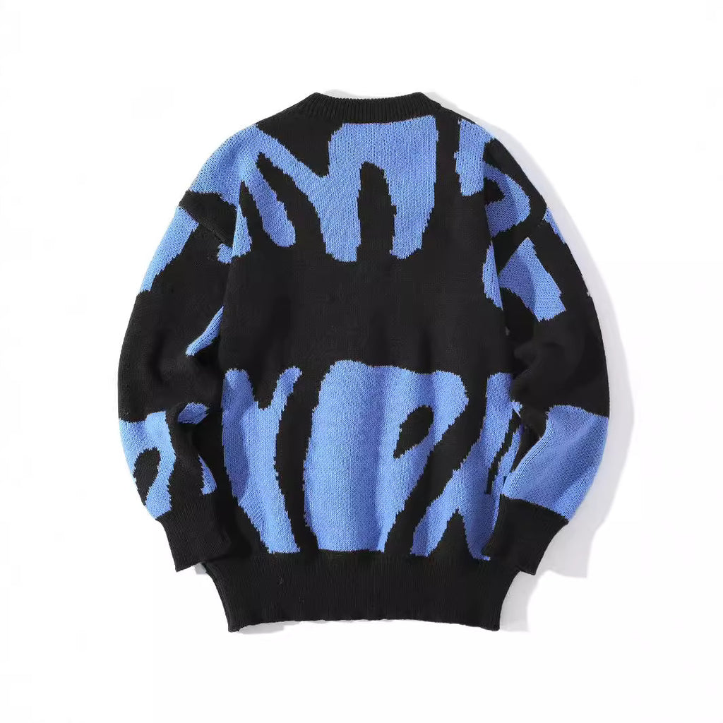 Blauer Pullover mit Wellenmuster
