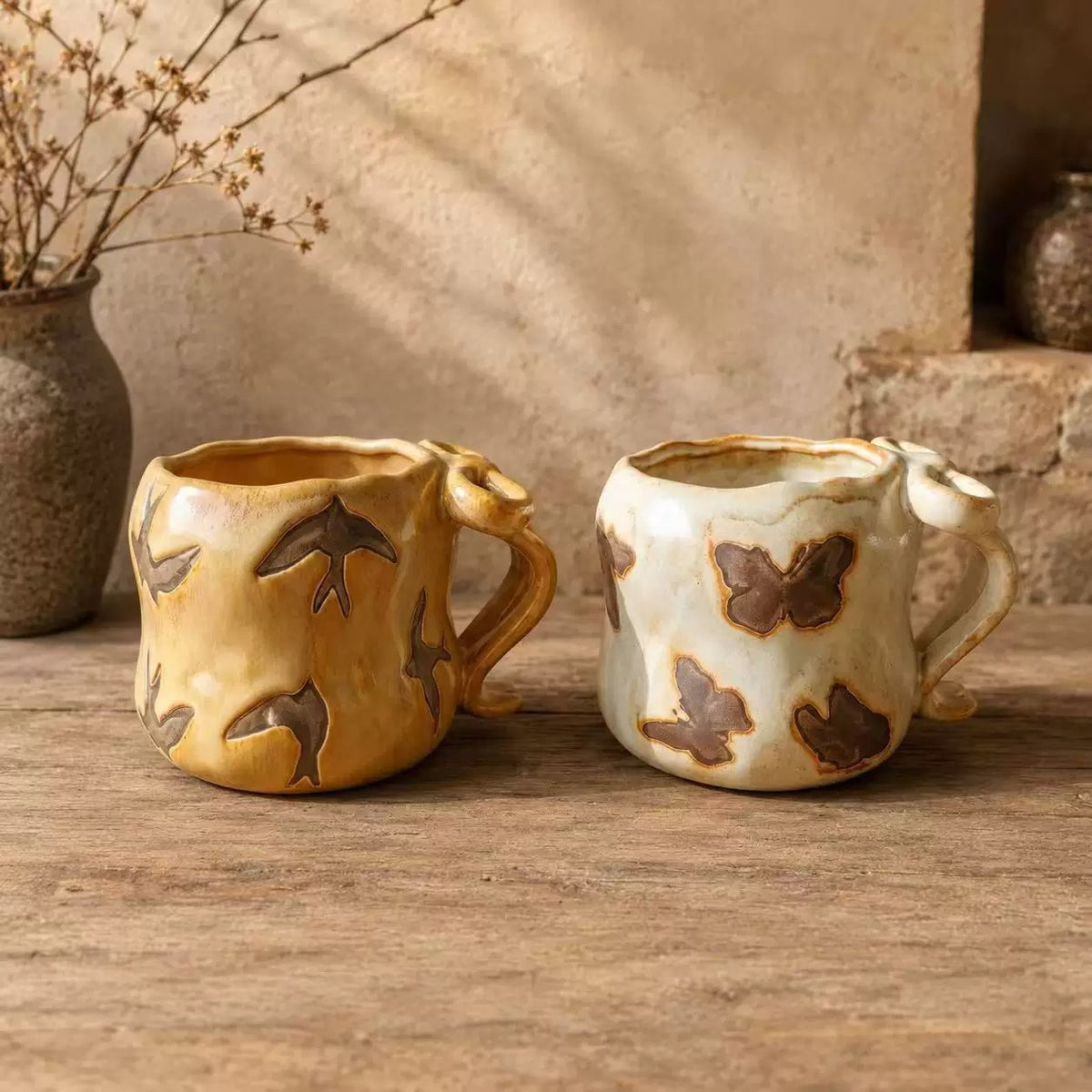 Keramiktasse mit Schmetterlingsmuster – Bild 2 | LuxeStyle