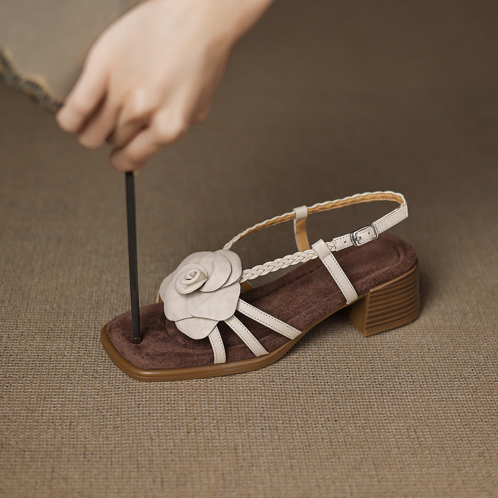 Blumen-Sandalen mit Blockabsatz