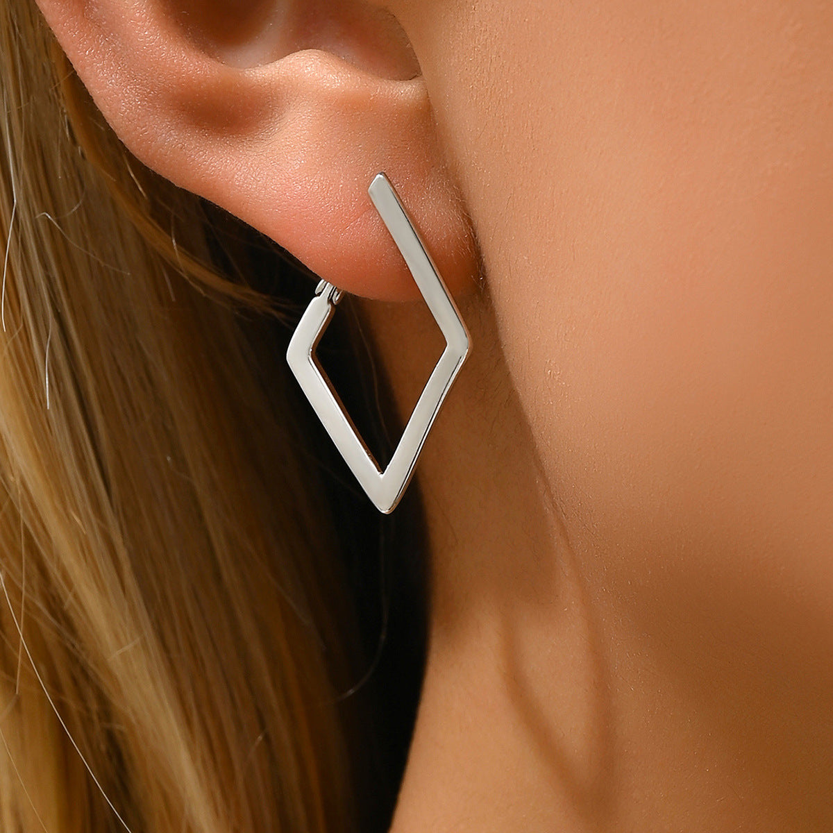 Minimalistische geometrische Ohrstecker – Ansicht 4