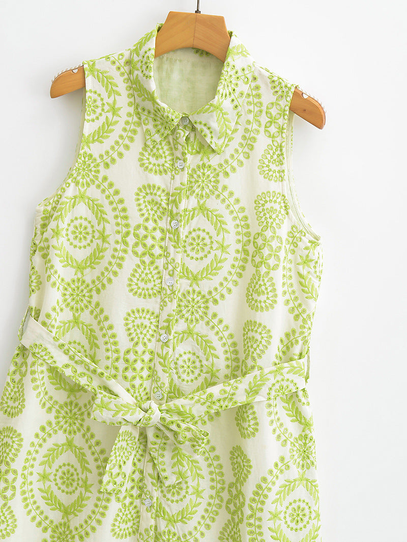Kurzarm-Kleid mit schweren Stickereien