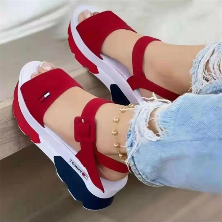 Sandalen mit dickem Boden und Knopfverschluss – Bild 2 | LuxeStyle