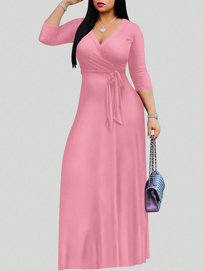 Tailliertes Strickkleid mit V-Ausschnitt – Bild 6 | LuxeStyle
