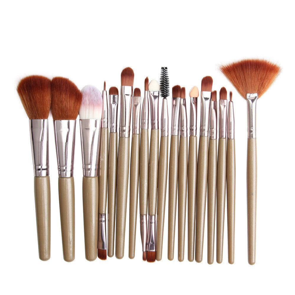 Make-up Pinsel-Set mit 18 Pinseln – Bild 10 | LuxeStyle