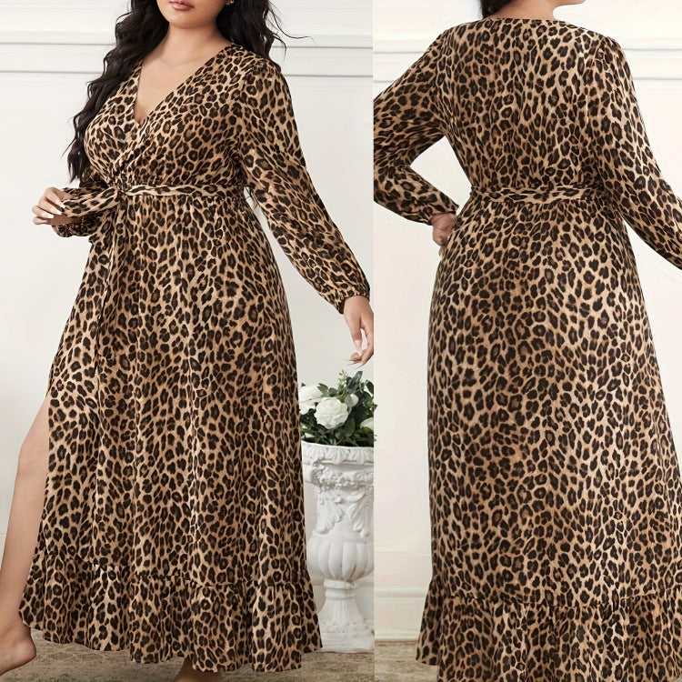 Leoparden-Maxikleid mit Schlitz und langen Ärmeln