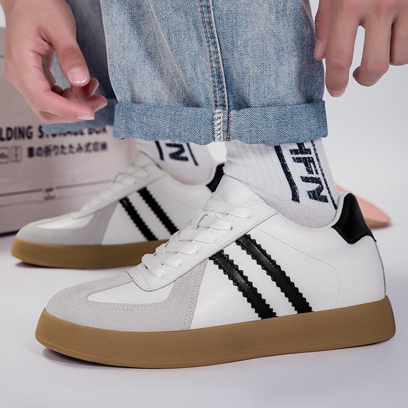 Herren Sportschuhe mit dezenter Absatzerhöhung