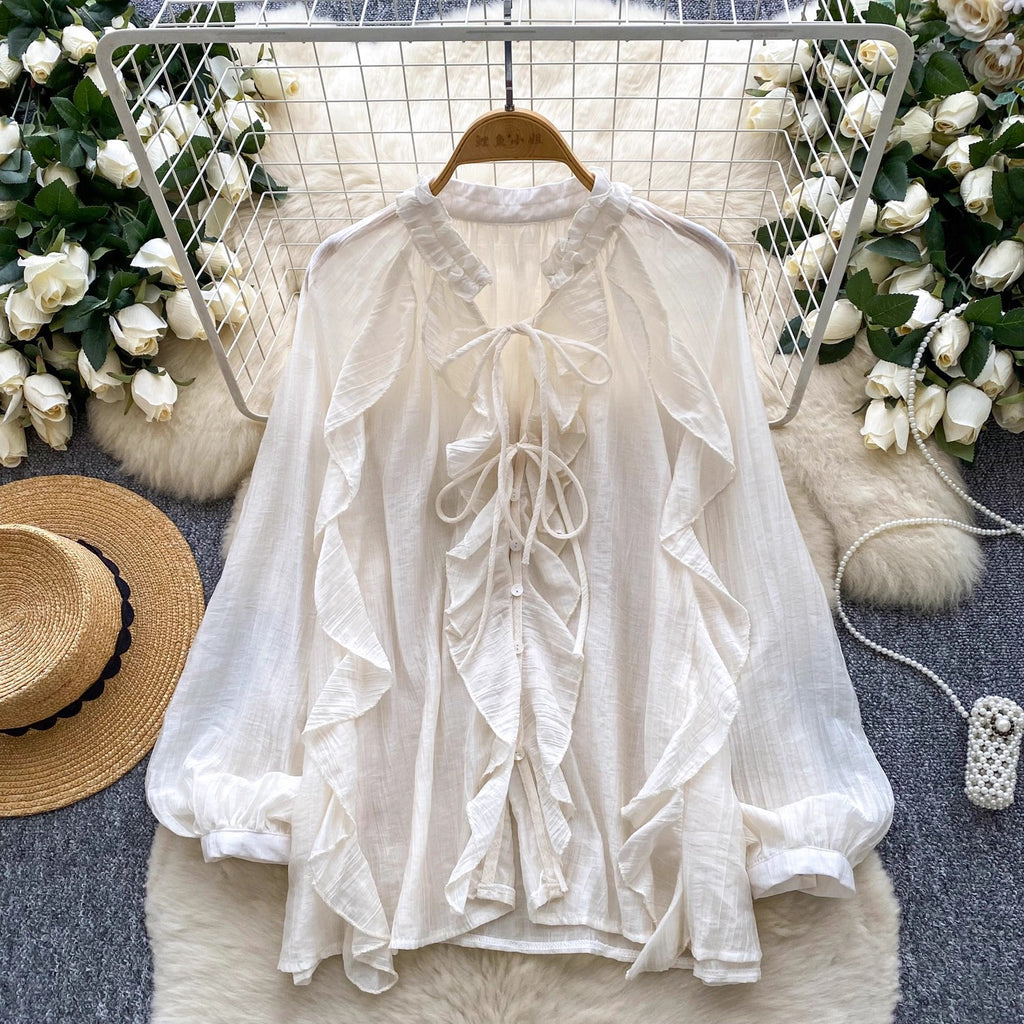 Elegante V-Neck Bluse mit Rüschen & Laternenärmeln