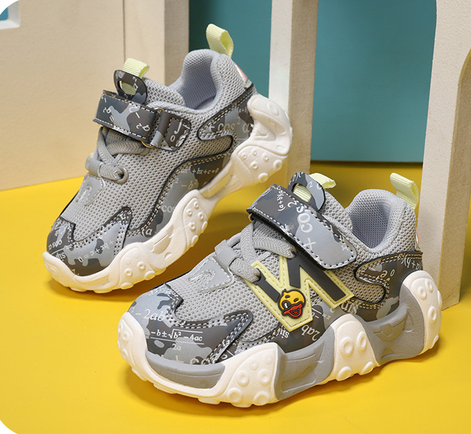 Sportliche Mesh-Schuhe für Jungen – Bild 5 | LuxeStyle