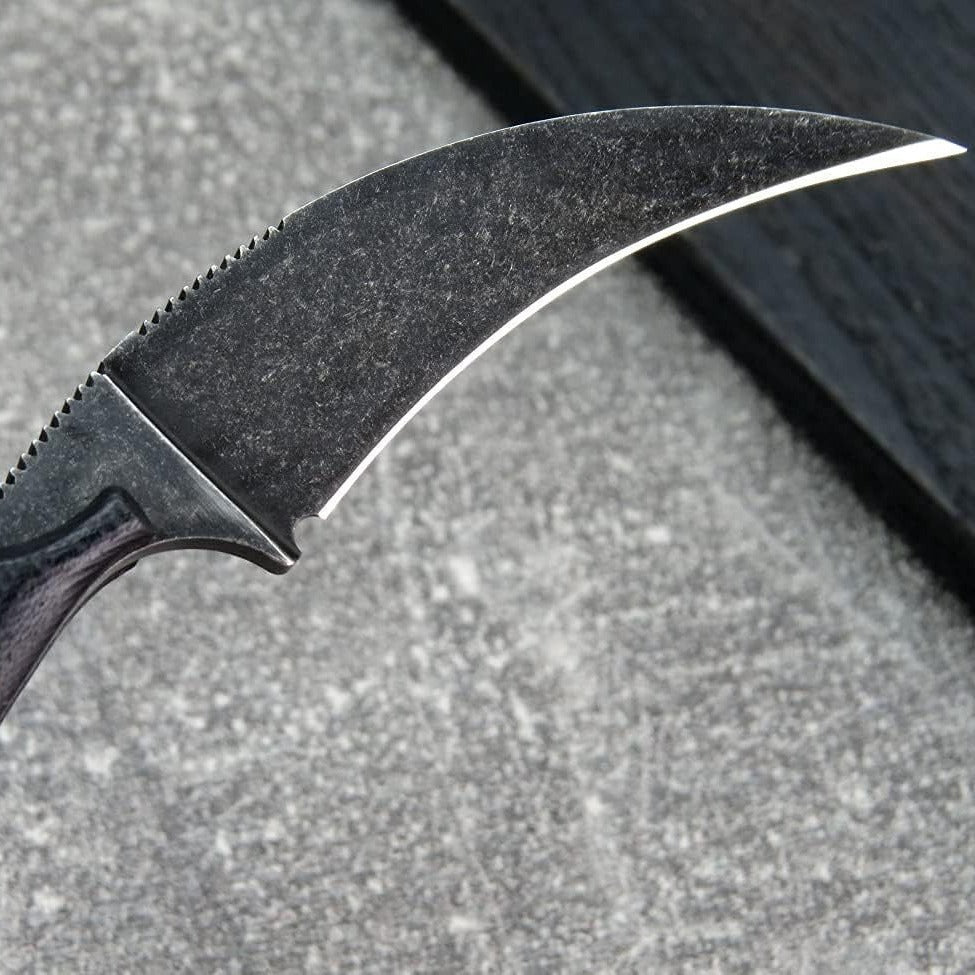 Outdoor-Messer mit feststehender Klinge
