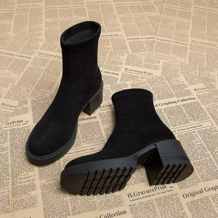 Ankle Boots mit Hufeisenabsatz