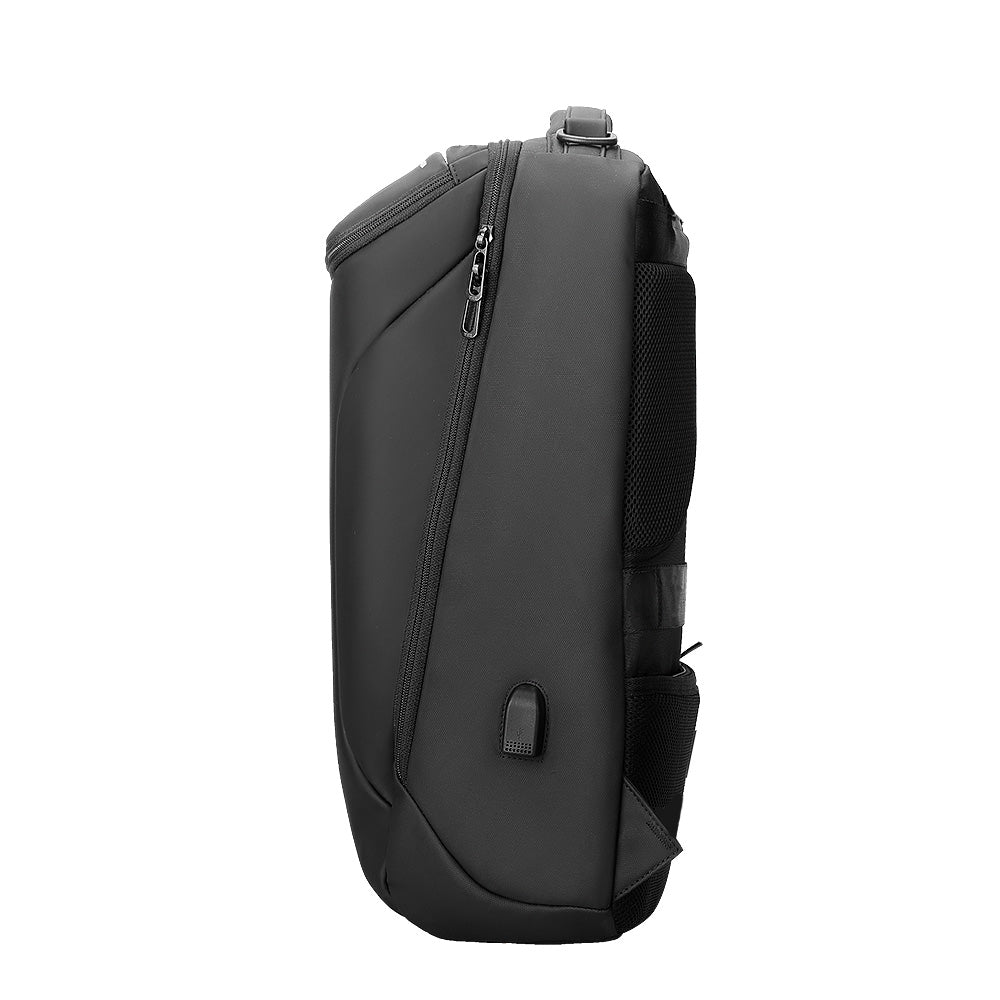 Rucksack mit USB-Ladeanschluss und Laptopfach – Bild 11 | LuxeStyle