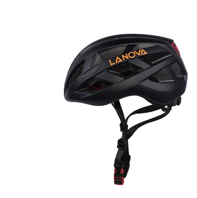 Velohelm mit Rücklicht für Outdoor-Sport
