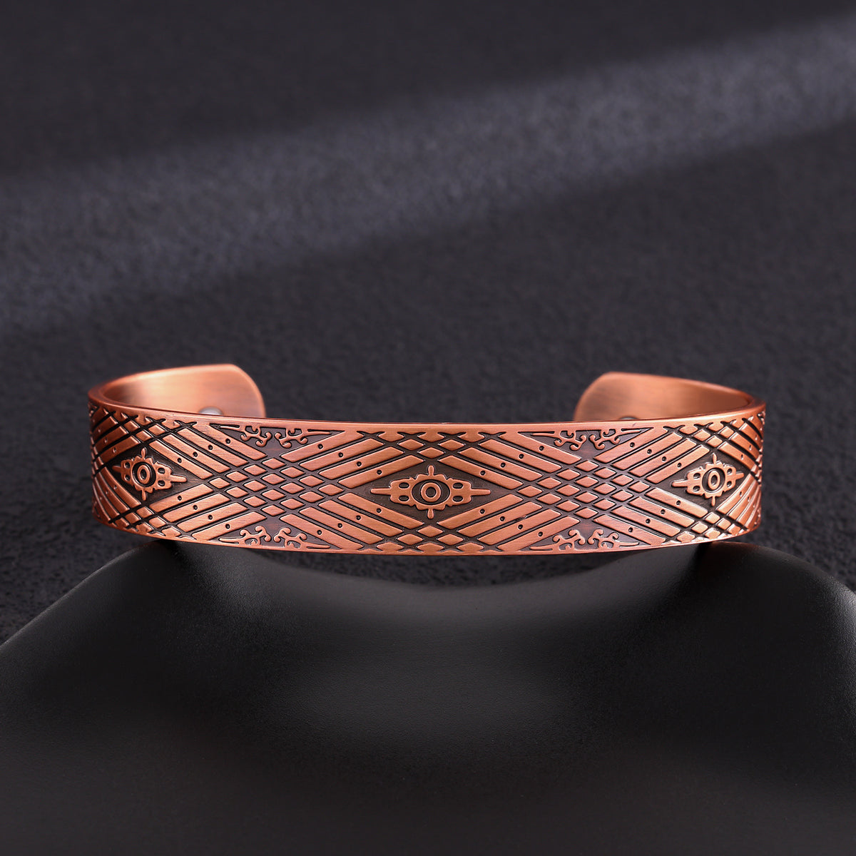 Magnetarmband aus rotem Kupfer – Bild 4 | LuxeStyle