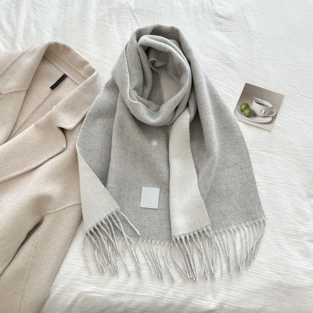 Doppelseitiger Wollschal mit Pailletten – Bild 17 | LuxeStyle