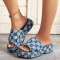Denim-Pantoletten mit Keilabsatz – Bild 8 | LuxeStyle